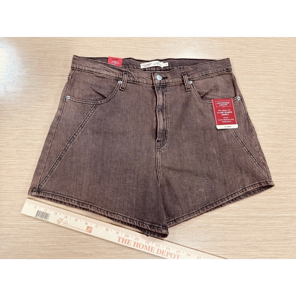 NWT Levi Strauss Women A-Line Shorts High Rise Size 14/32W Faded Brown Gray Wash - Picture 9 of 11